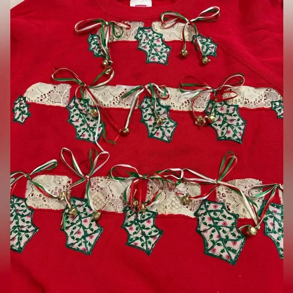 Vintage Hanes Ugly Christmas Sweatshirt Tacky Kitsch Granny Homemade Lace Bells - Picture 10 of 11